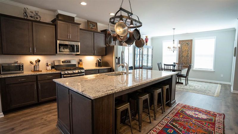 6022 Kayton St, Raleigh, NC 27616
