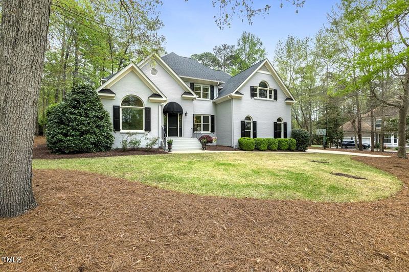 6024 Heatherstone Dr, Raleigh, NC 27606
