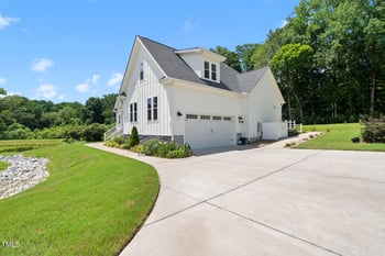 6024 Lunenburg Dr, Raleigh, NC 27603