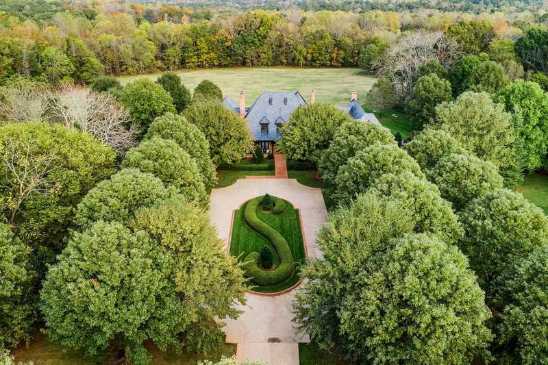 6024 Old Field Dr, Chapel Hill, NC 27514