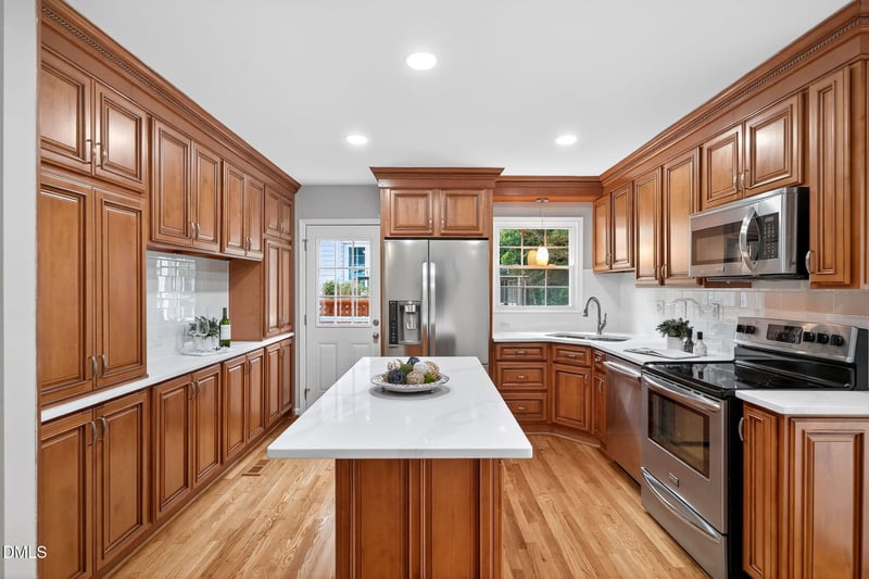 6025 Bellow St, Raleigh, NC 27609