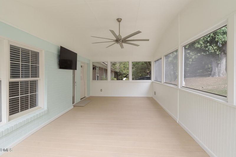 6025 Bellow St, Raleigh, NC 27609