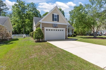 6025 Kindley Dr, Fayetteville, NC 28311