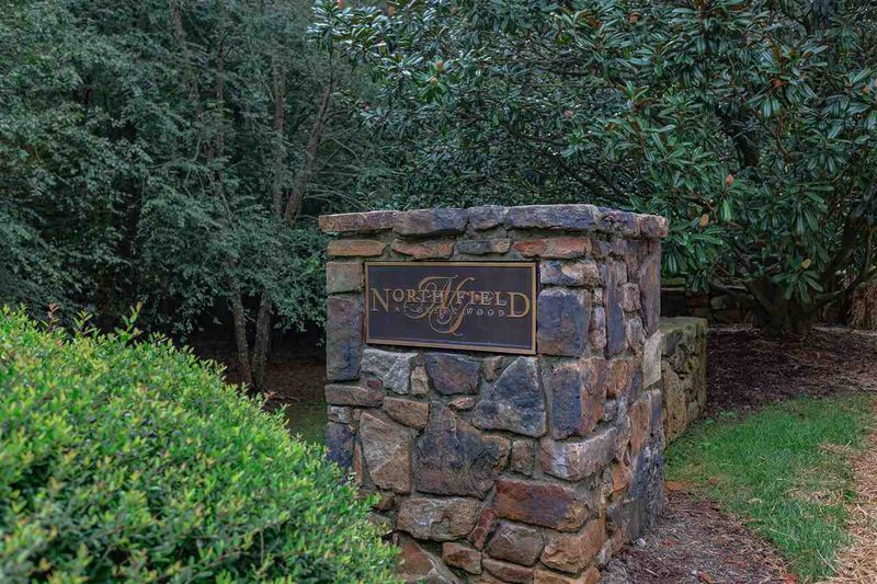 6027 Old Field Dr, Chapel Hill, NC 27514