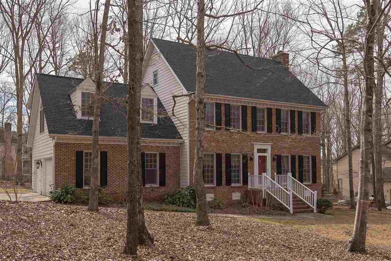 6028 Hampton Ridge Rd, Raleigh, NC 27603
