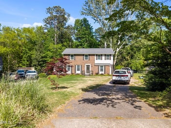6028 Stratton Pl, Raleigh, NC 27609