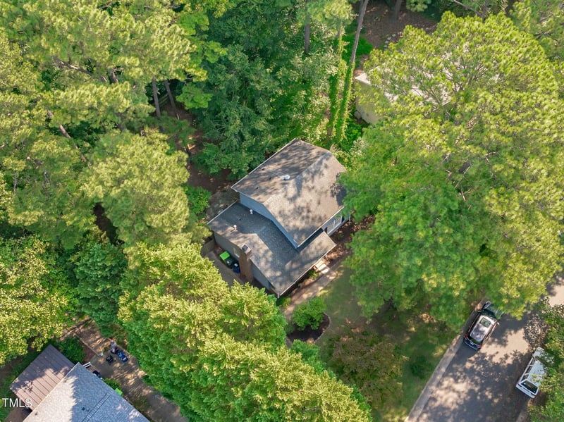 6028 Wintergreen Dr, Raleigh, NC 27609
