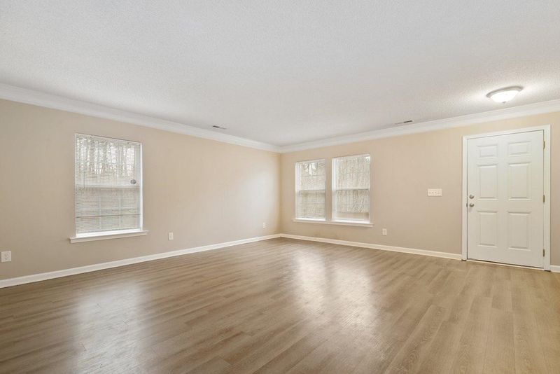 603 Ashburn Ln, Durham, NC 27703