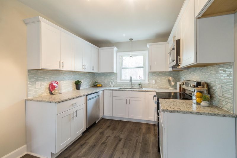 603 N Beaumont Ave, Burlington, NC 27217