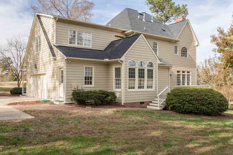 603 Birkdale Dr, Clayton, NC 27527