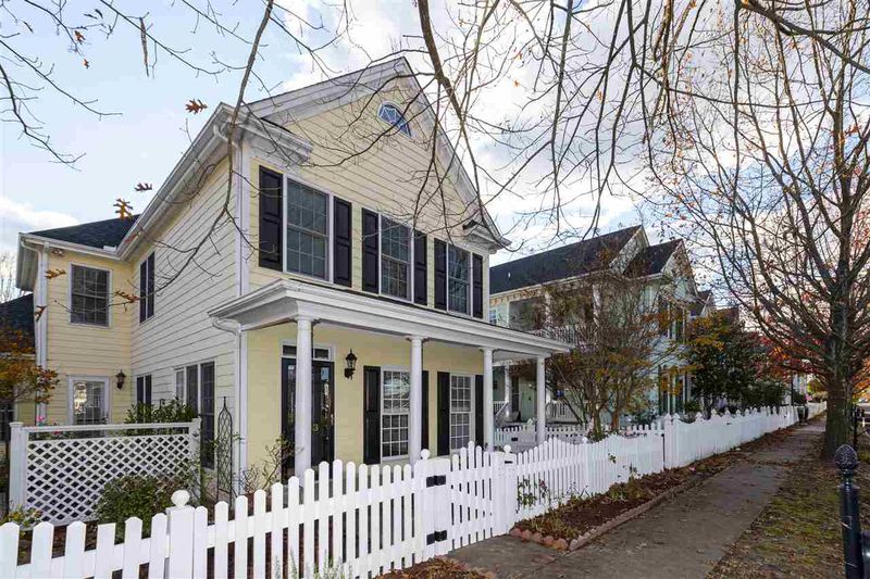 603 Carpenter Town Ln, Cary, NC 27519