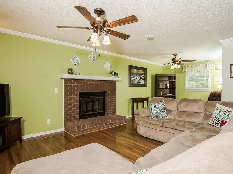 603 Chivalry Dr, Durham, NC 27703