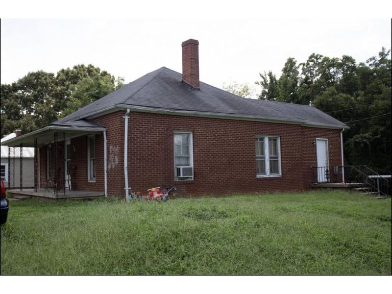 603 Fix St, Burlington, NC 27215