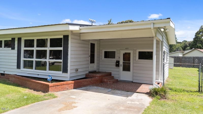 603 E Hill St, Benson, NC 27504