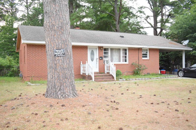 603 Howell St, Selma, NC 27576