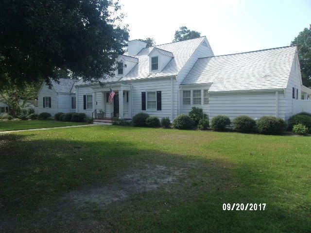603 W Pearsall St, Dunn, NC 28334