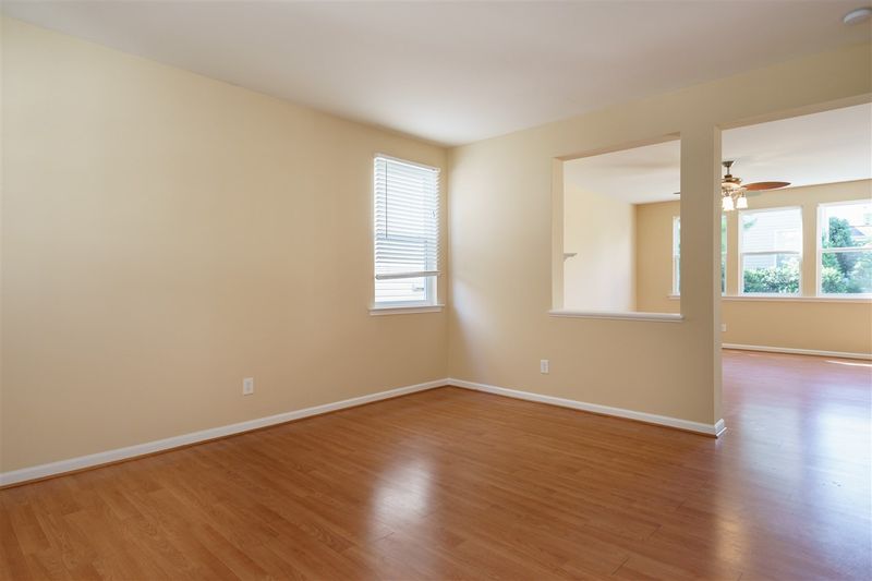 603 Prairie Meadows Ct, Cary, NC 27519