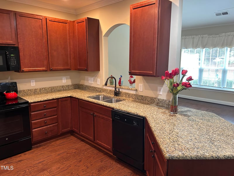 603 Village Lake Dr, Mebane, NC 27302