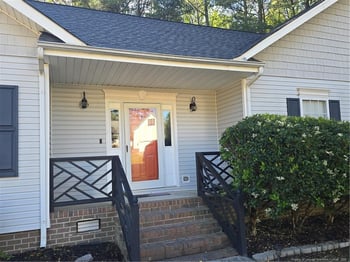 6030 Saint Andrews Dr, Sanford, NC 27332