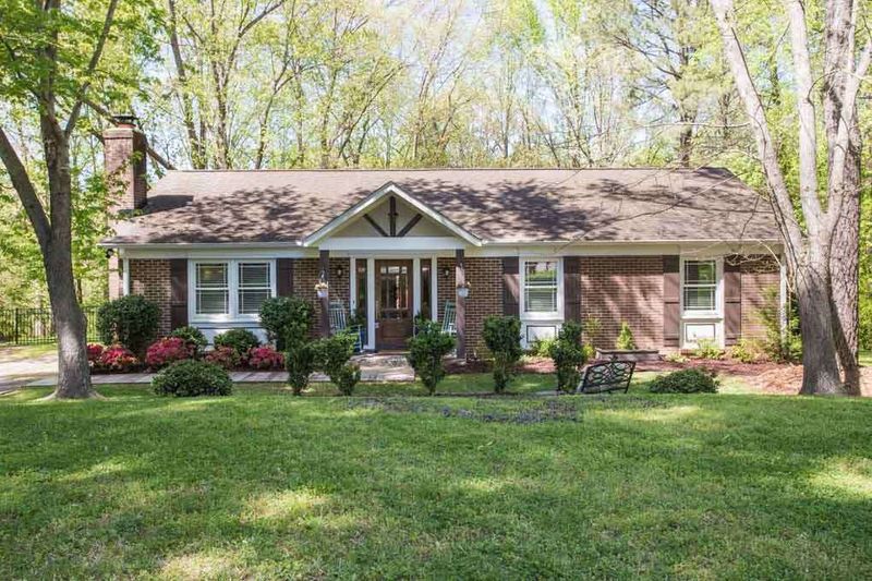 6031 Stratton Pl, Raleigh, NC 27609