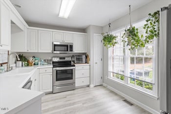 6032 Epping Forest Dr, Raleigh, NC 27613