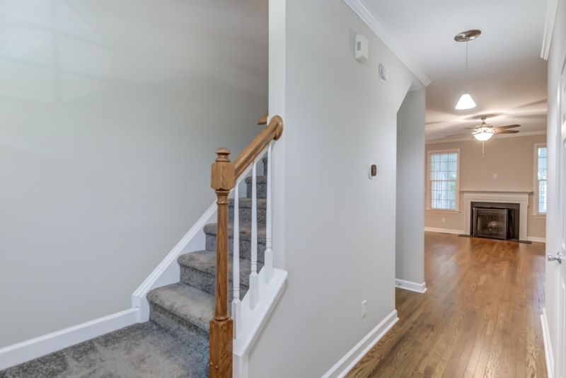 6032 Four Townes Ln, Raleigh, NC 27616