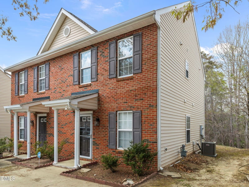 6032 Osprey Cove Dr, Raleigh, NC 27604