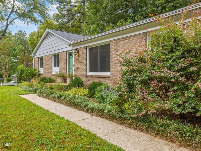 6032 Wintergreen Dr, Raleigh, NC 27609