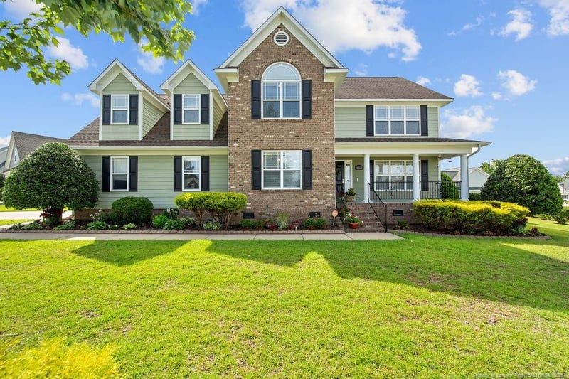 6033 Ecru Ct, Fayetteville, NC 28314
