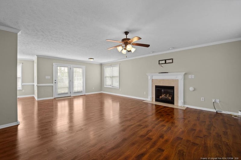 6033 Ecru Ct, Fayetteville, NC 28314