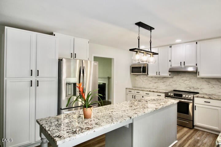 6033 Walking Stick Trl, Raleigh, NC 27603