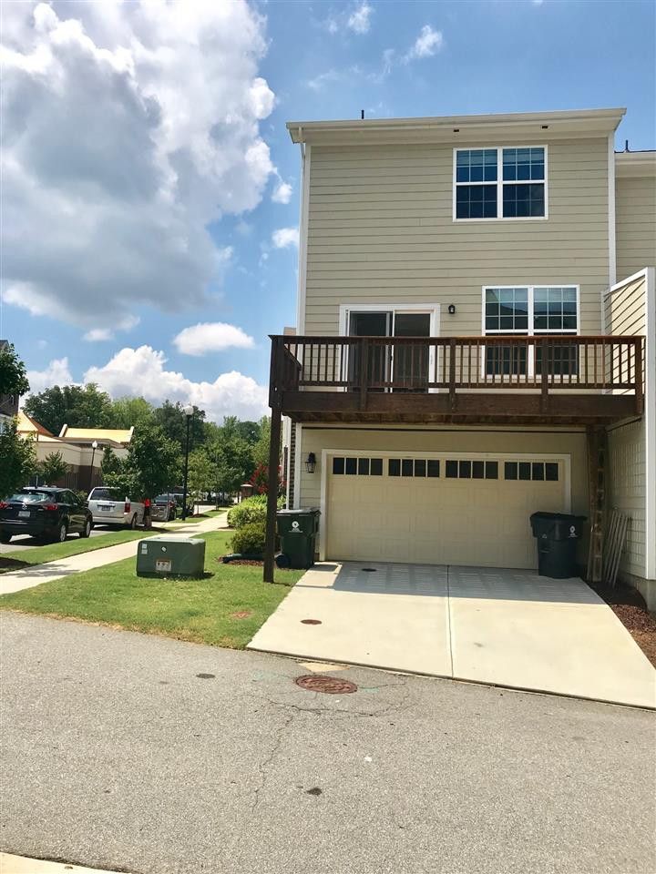 6035 Kentworth Dr, Holly Springs, NC 27540