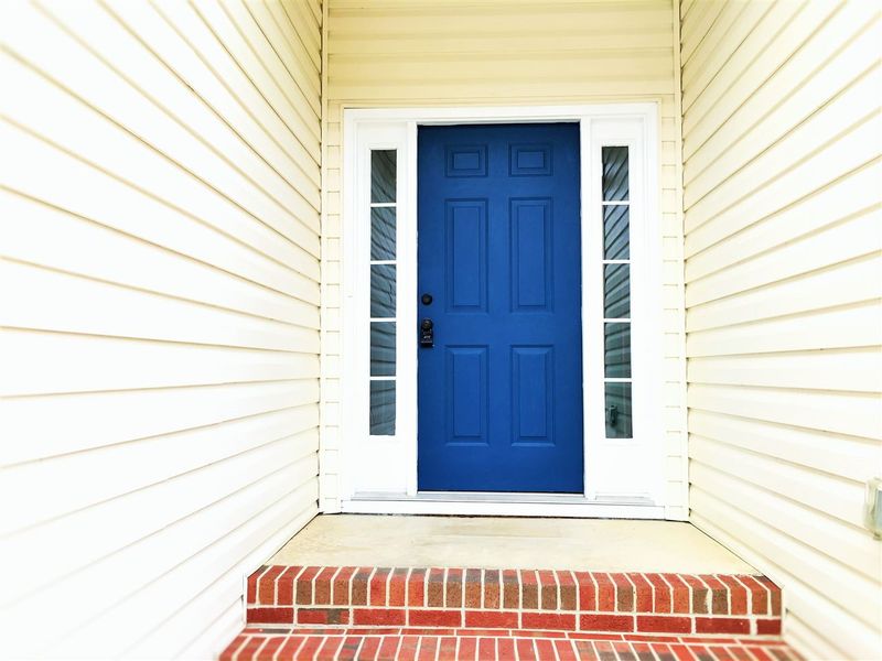 6035 Masters Cir, Sanford, NC 27332