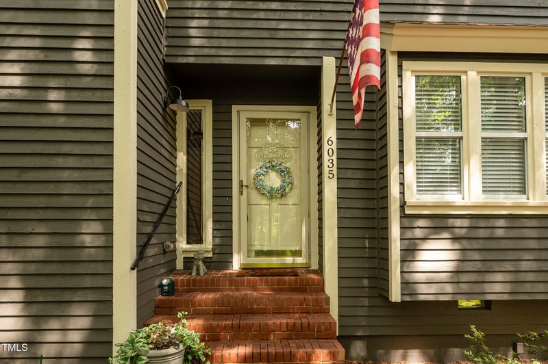 6035 Sentinel Dr, Raleigh, NC 27609