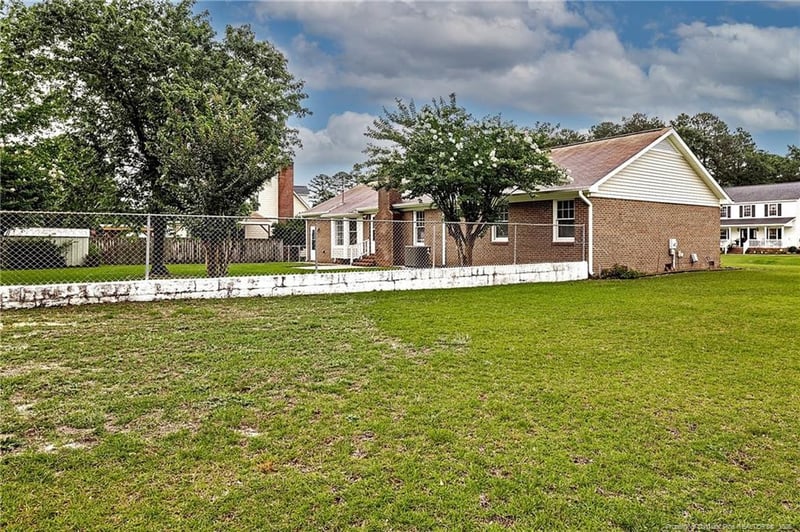 6036 Lakeway Dr, Fayetteville, NC 28306