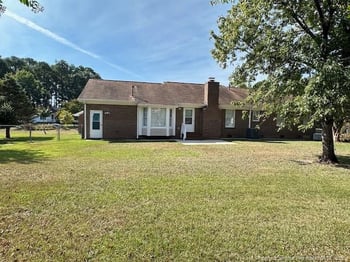 6036 Lakeway Dr, Fayetteville, NC 28306
