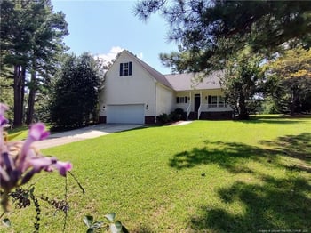 6039 Saint Andrews Dr, Sanford, NC 27332