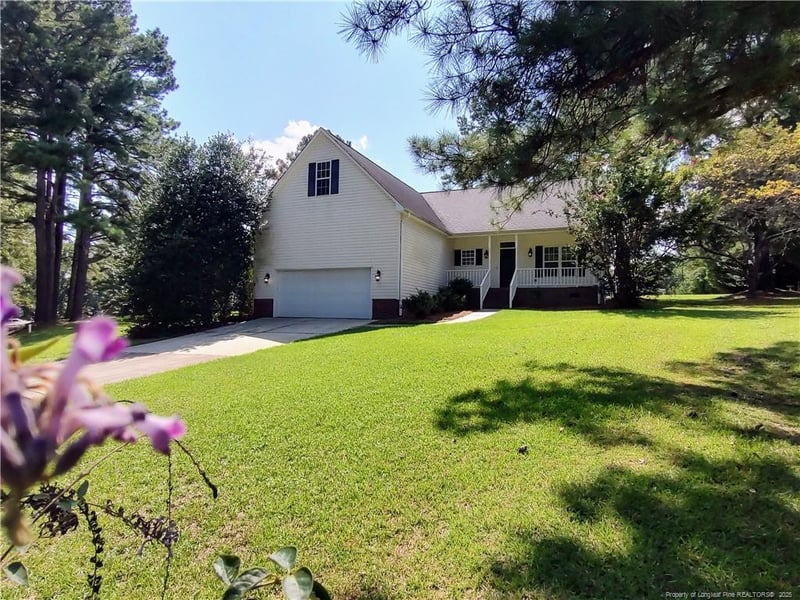 6039 Saint Andrews Dr, Sanford, NC 27332