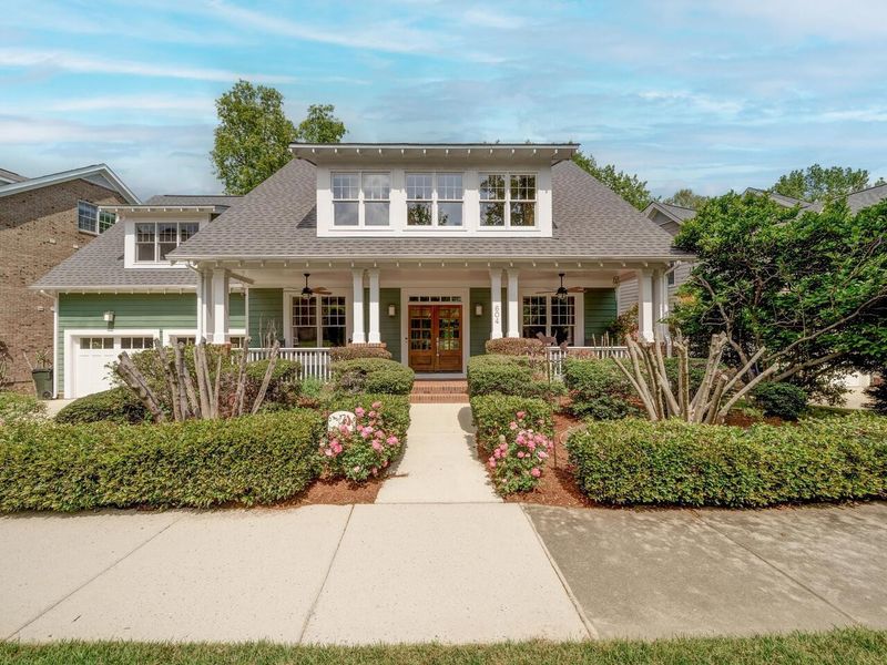 604 Aberdeen Dr, Chapel Hill, NC 27516