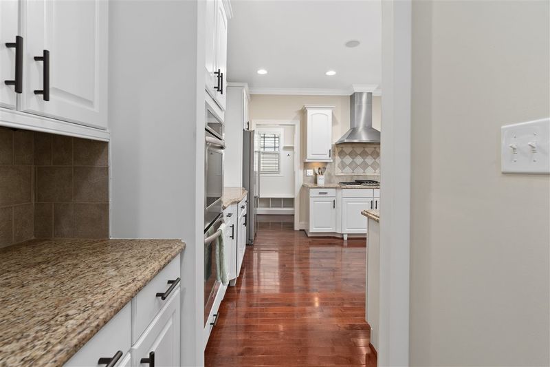 604 Albion Pl, Cary, NC 27519