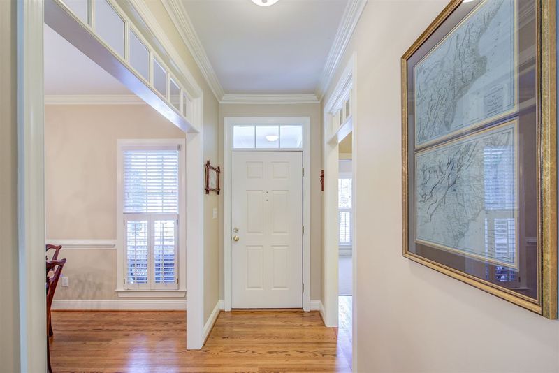 604 Canon Gate Dr, Cary, NC 27518