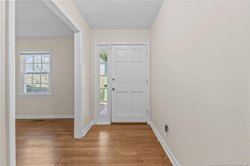 604 Dandridge Dr, Fayetteville, NC 28303