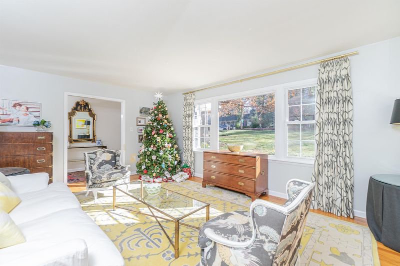 604 Davidson St, Raleigh, NC 27609