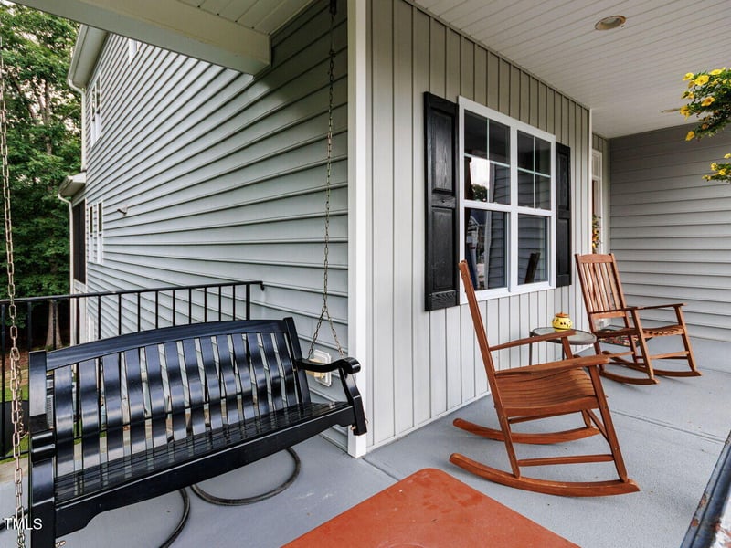 604 Doddington Dr, Rolesville, NC 27571