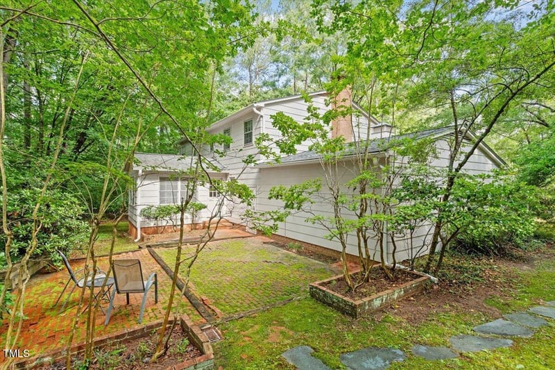 604 Eden Ln, Chapel Hill, NC 27517