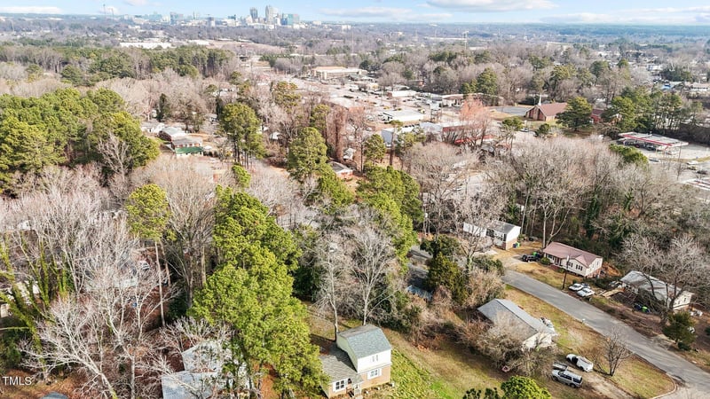 604 Essington Pl, Raleigh, NC 27603