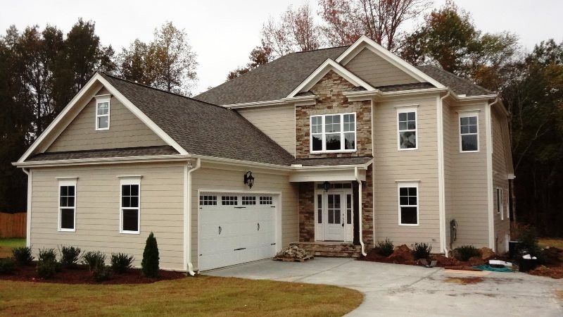 604 Far Post Dr, Fuquay Varina, NC 27526