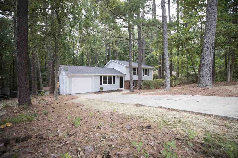 604 Harvest Ln, Raleigh, NC 27606