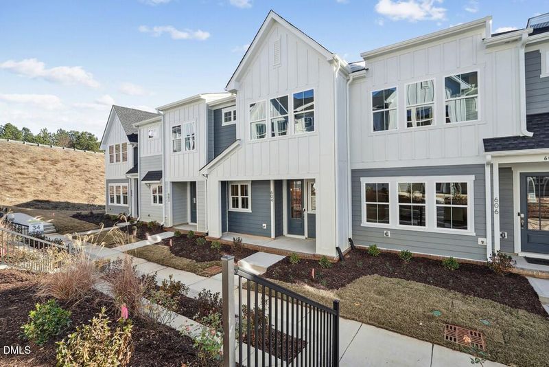 604 Hillfarm Dr, Wake Forest, NC 27587