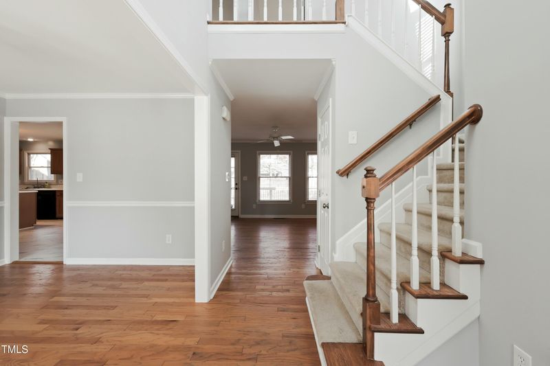 604 Kingswood Dr, Cary, NC 27513